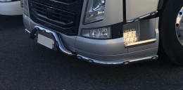 Rampe Volvo FH4 sous pare-chocs en trois parties avec leds